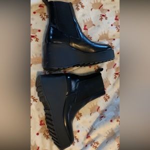 STEVE MADDEN GOTHIC BOOT SZ 9.5